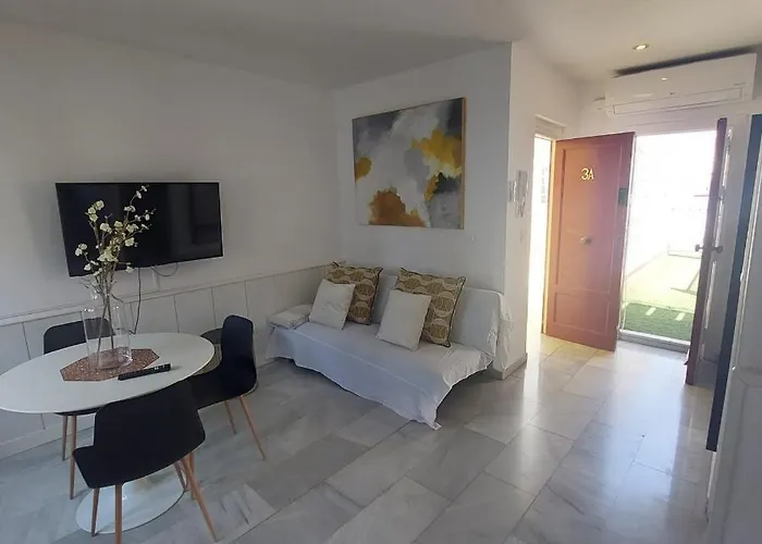 Complete Studio With Terrace - 1bth- La Giralda Apartmán