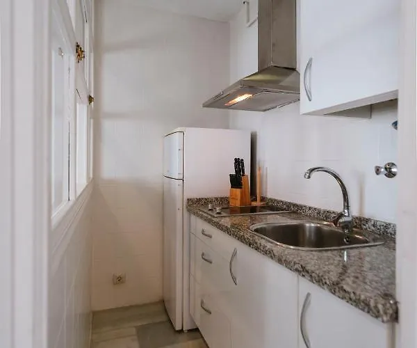 Complete Studio With Terrace - 1bth- La Giralda Apartmán *